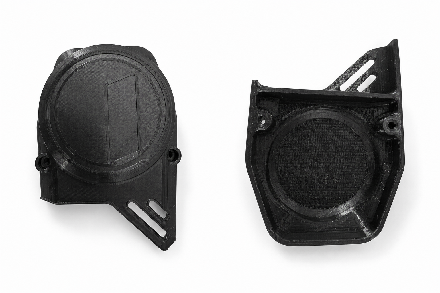 Carcasa técnica negra diseñada e impresa por 3Dcpc